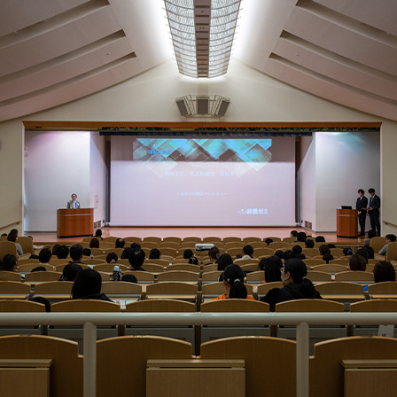 Ivy League視察団説明の様子